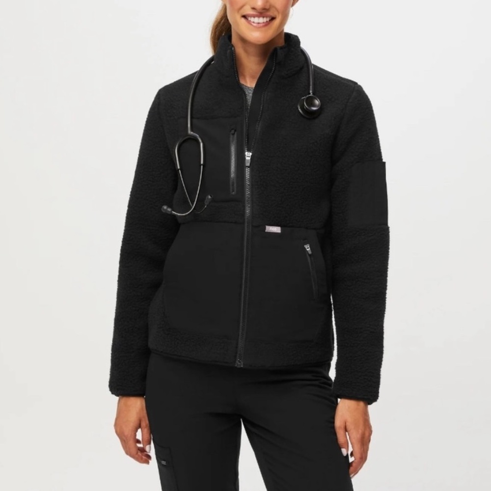 FIGS On-Shift Sherpa Jacket Black XS